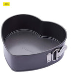 MasterClass Molde de 22,5 cm para tartas en forma de corazón con base suelta y antiadherente sin PTFE, PFOA ni BPA, cierre Sprin